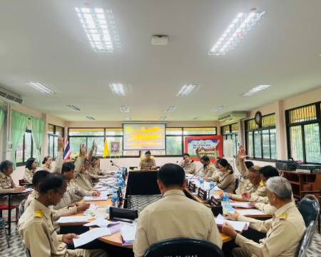 วันที่ 23 กันยายน 2568 เวลา 09.00 น. นายสมควร พลพวก นายกเทศมนตรีตำบลบ้านกอก เข้าร่วมประชุมสภา สมัยวิสามัญ สมัยที่ 1 ครั้งที่ 1 ประจำปี 2568  ณ ห้องประชุมสำนักงานเทศบาลตำบลบ้านกอก อำเภอเขื่องใน จังหวัดอุบลราชธานี