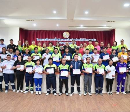 นายสมควร พลพวก นายกเทศมนตรีตำบลบ้านกอก มอบหมายให้พนักงานกู้ชีพเทศบาลตำบลบ้านกอก เข้าร่วมฝึกอบรมฟื้นฟูบุคลากรประจำหน่วยปฏิบัติการฉุกเฉิน รุ่นที่ 1 ระหว่างวันที่ 24 - 25 มีนาคม 2569  ณ โรงแรมบ้านสวนคุณตากอล์ฟ รีสอร์ท ต.คำน้ำแซบ อ.วารินชำราบ จ.อุบลราชธานี